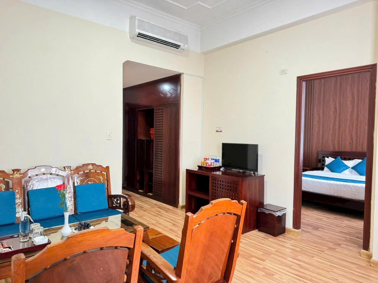 Hotel Khach San Hung Vuong Quang Ngai Zewnętrze zdjęcie