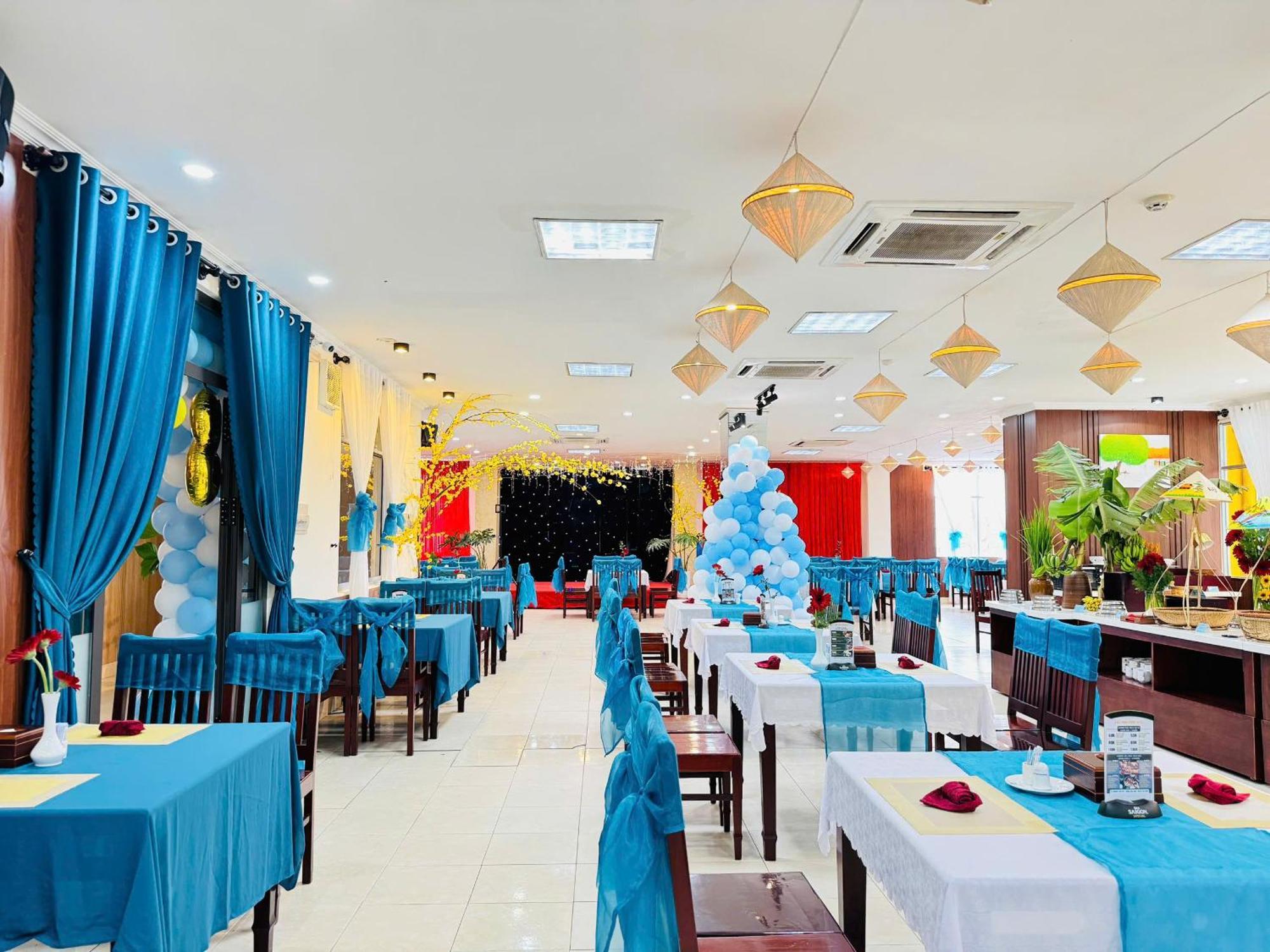 Hotel Khach San Hung Vuong Quang Ngai Zewnętrze zdjęcie